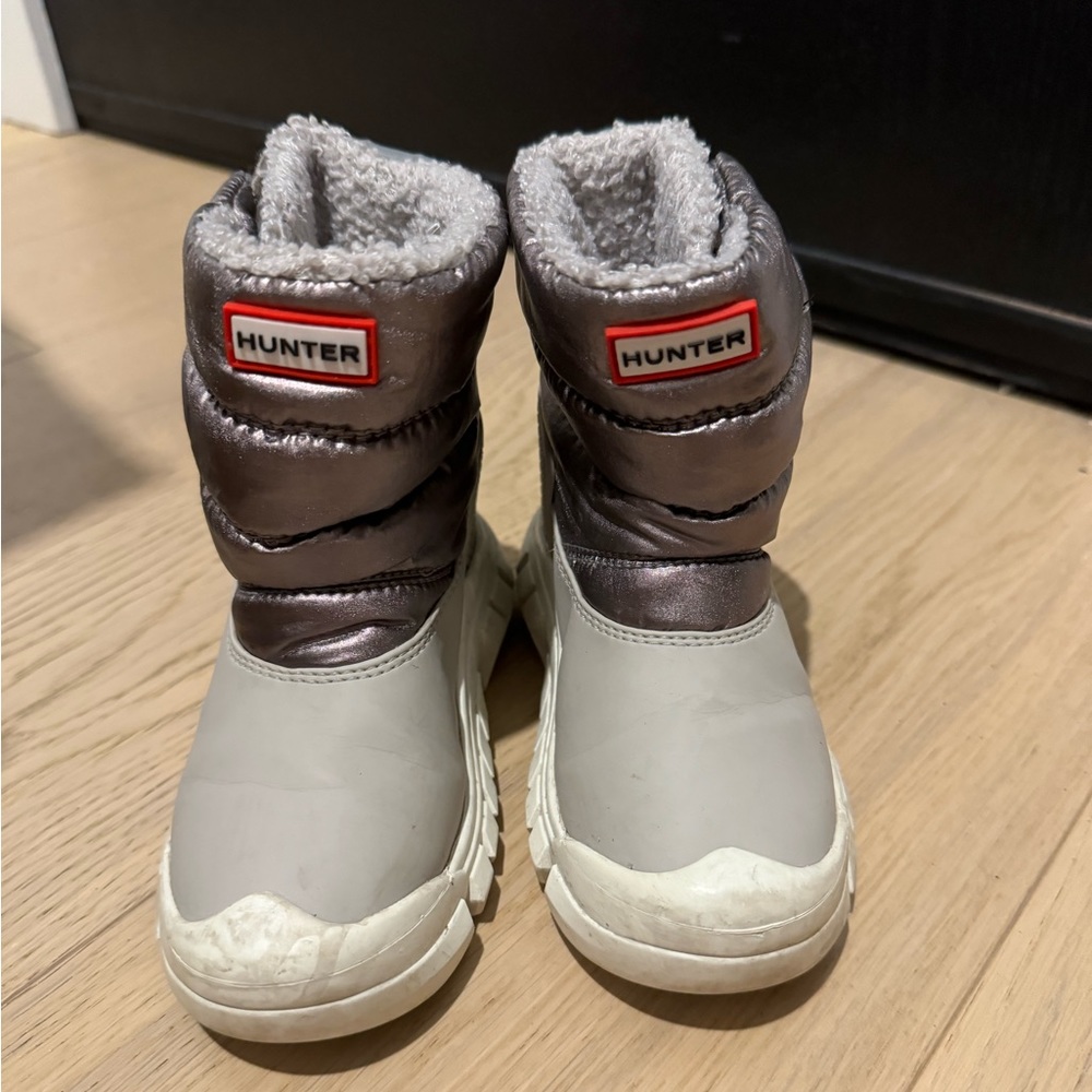 Hunter snow boots for toddlers (size 8)